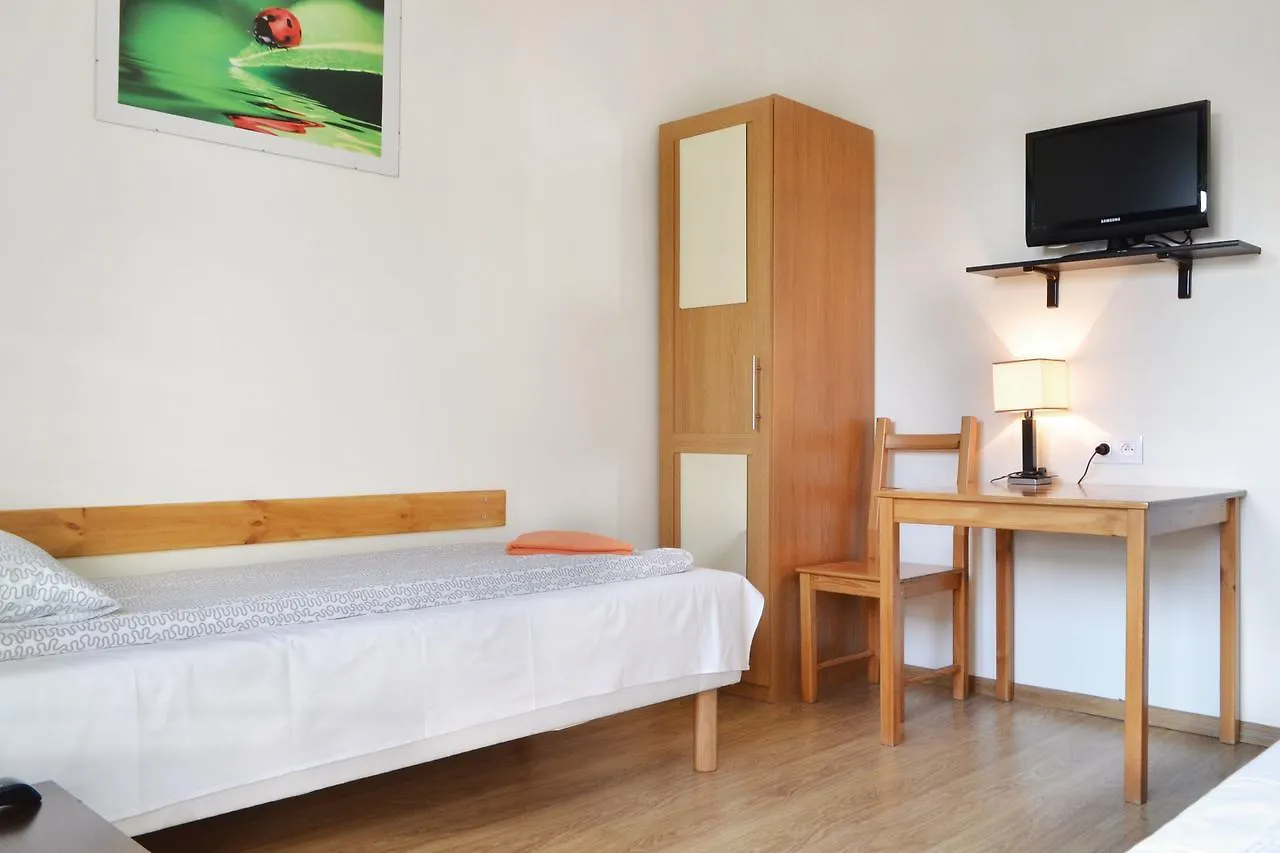 Smart2Stay U Jakuba Varsovia Hostal